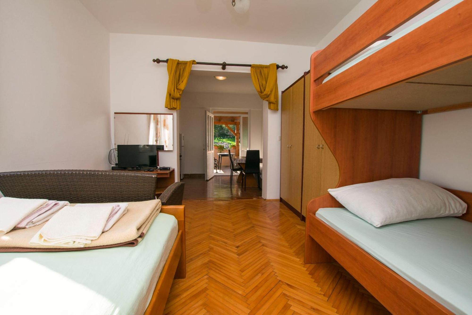 Apartment Marin Tkon Exterior photo