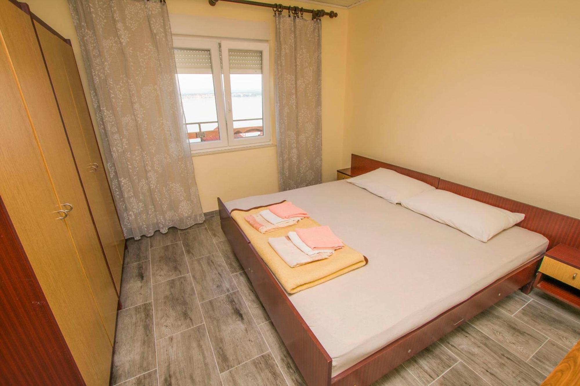 Apartment Marin Tkon Exterior photo