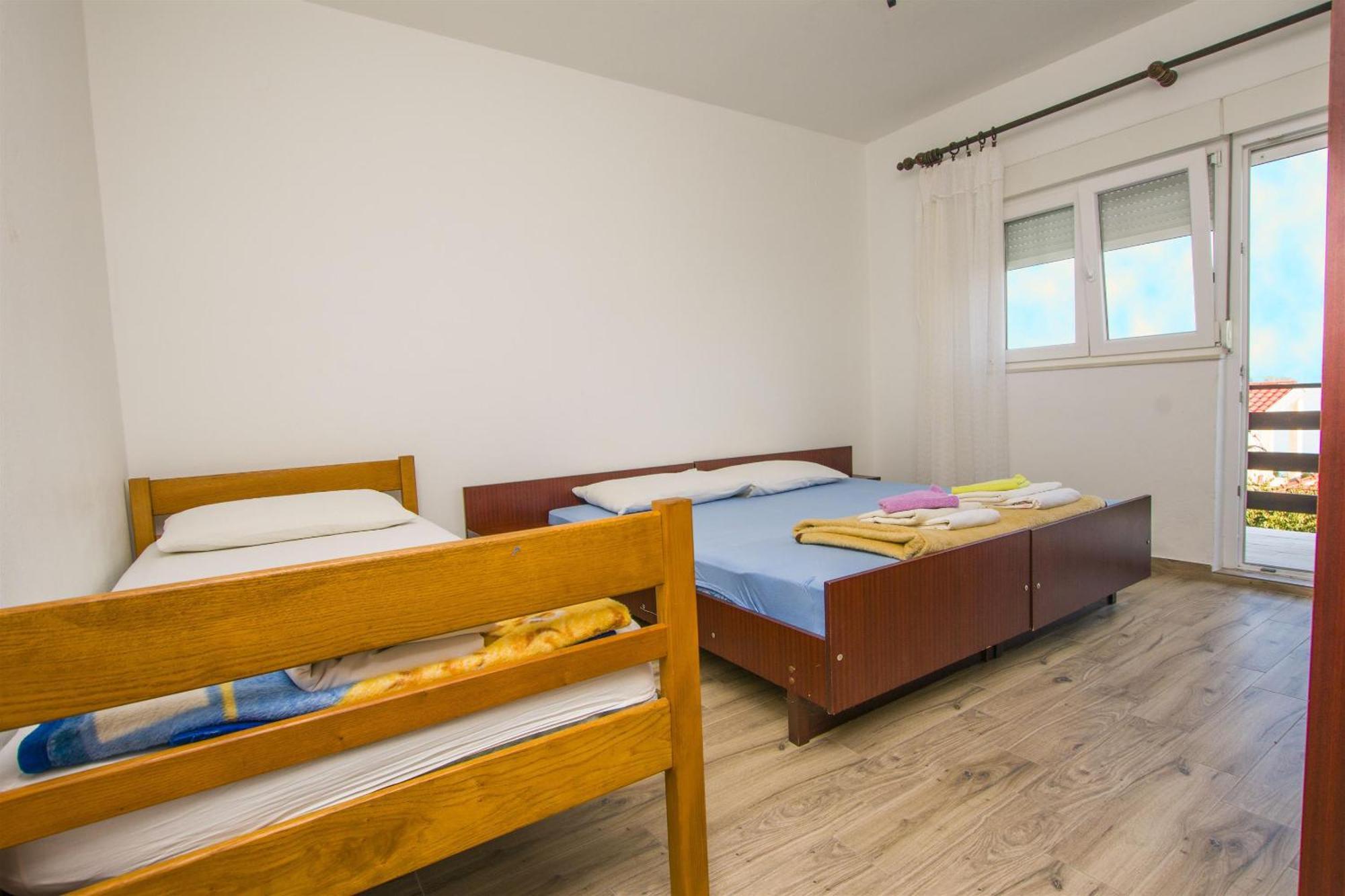 Apartment Marin Tkon Exterior photo